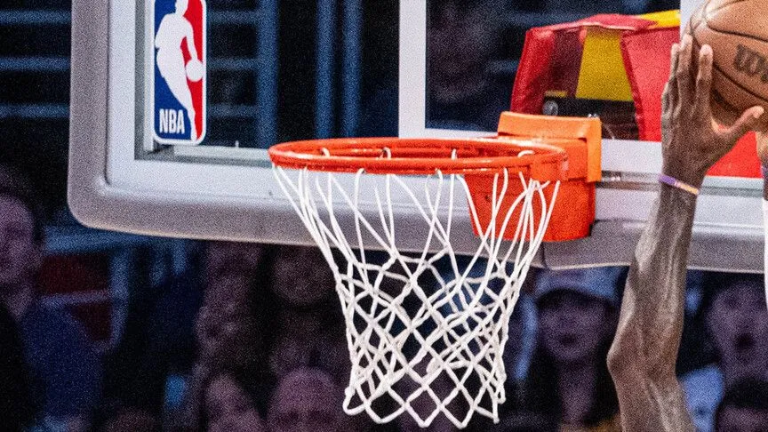 76ers Cavaliers maçı: 76ers 29 sayı geriden gelerek Cavaliers'ı 114-106 yendi