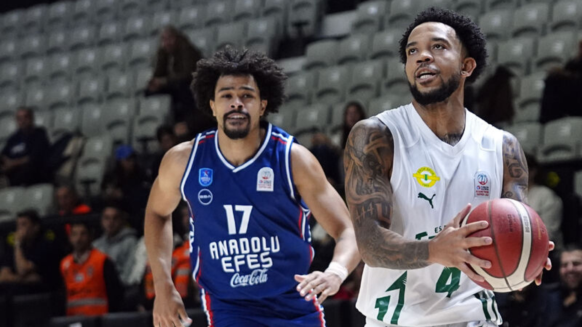 Erokspor Anadolu Efes maçı 73-70 bitti: Skor dağılımı