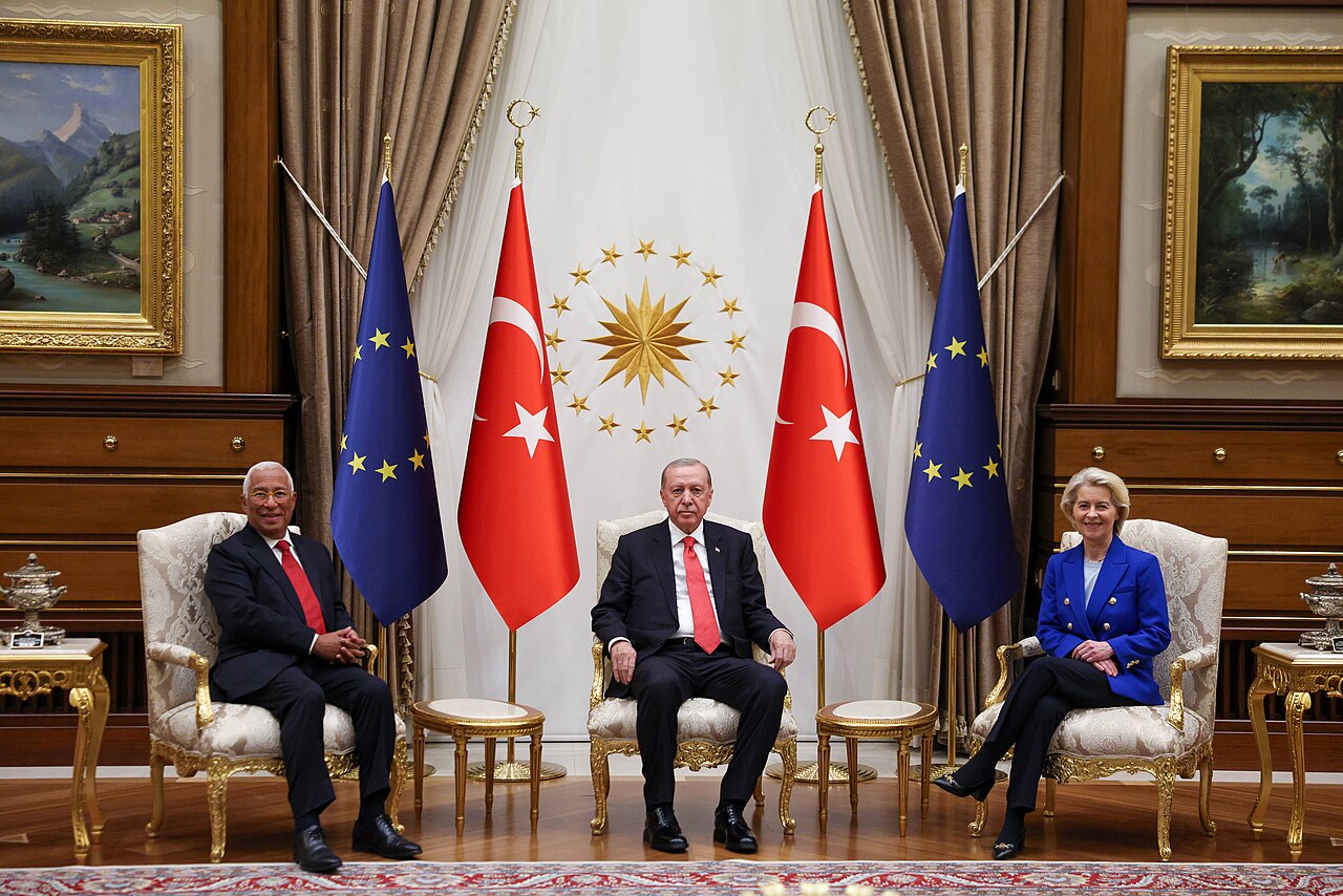Erdoğan: 2026 bitmeden 38 bin hekim dışı sağlık personeli ilanı yayımlanacak