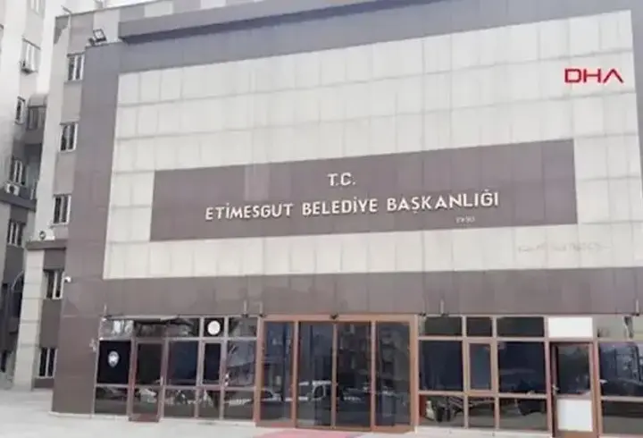 Etimesgut Belediyesi soruşturmasında iki başkan yardımcısı dahil 7 tutuklama
