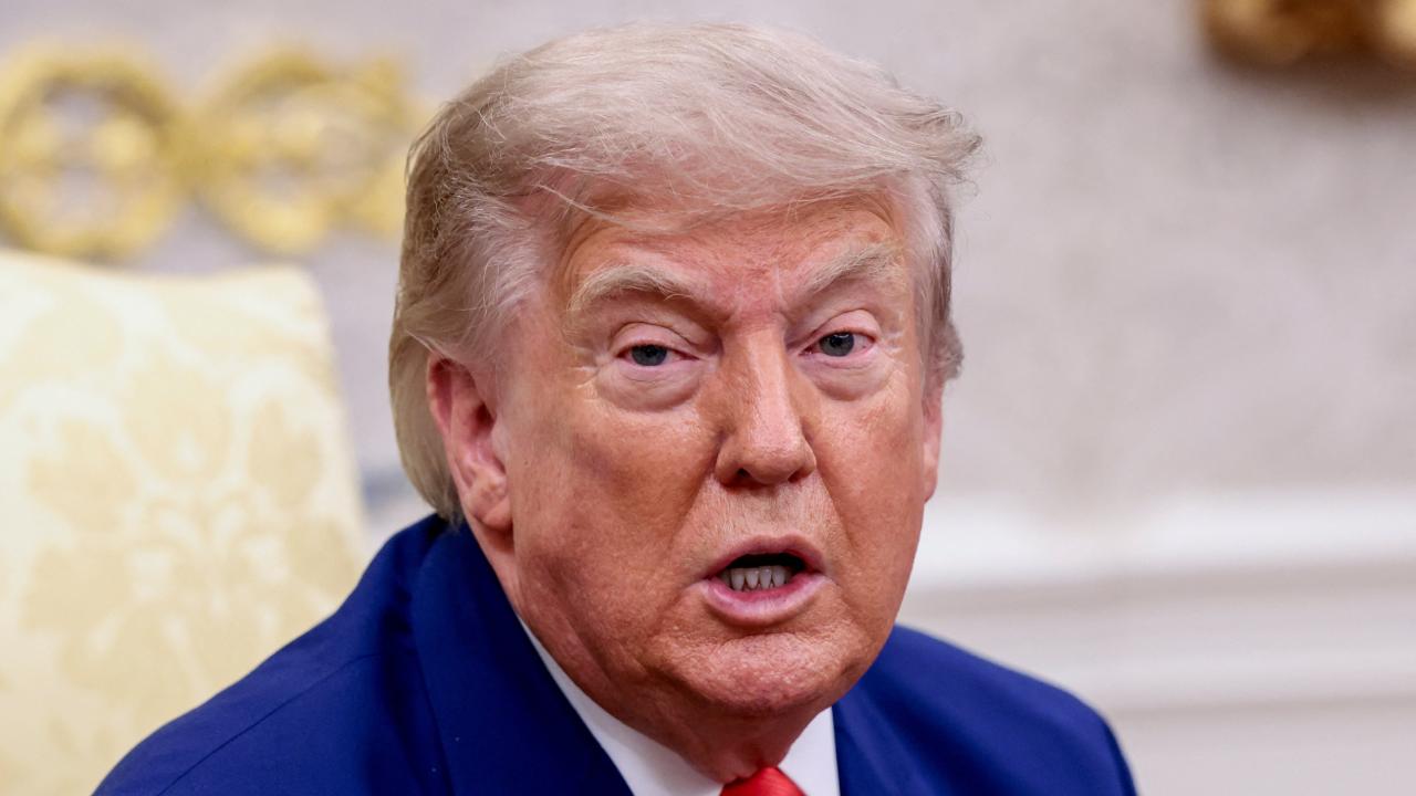 Trump İran bombalama ihtimali Florida’da basın toplantısında ortaya çıktı