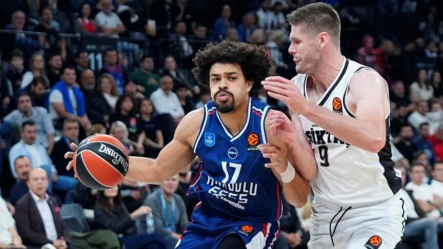 Anadolu Efes Beşiktaş maçı 89-80 sonuçlandı, teknik direktörlerin açıklamaları