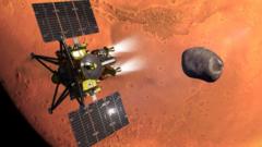 Phobos görevi başladı: Mars'ın gizemli uydusundan ilk kez toprak örneği getirilecek