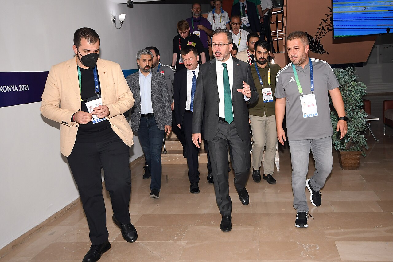 Kasapoğlu: Gıdanın çatışmalarda baskı aracı olarak kullanılması kabul edilemez