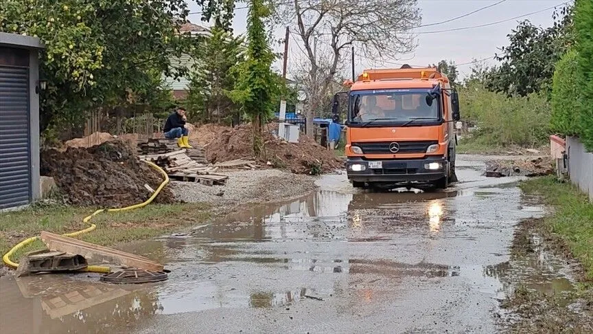 Şile sel çalışmaları sonrası temizlik sürüyor